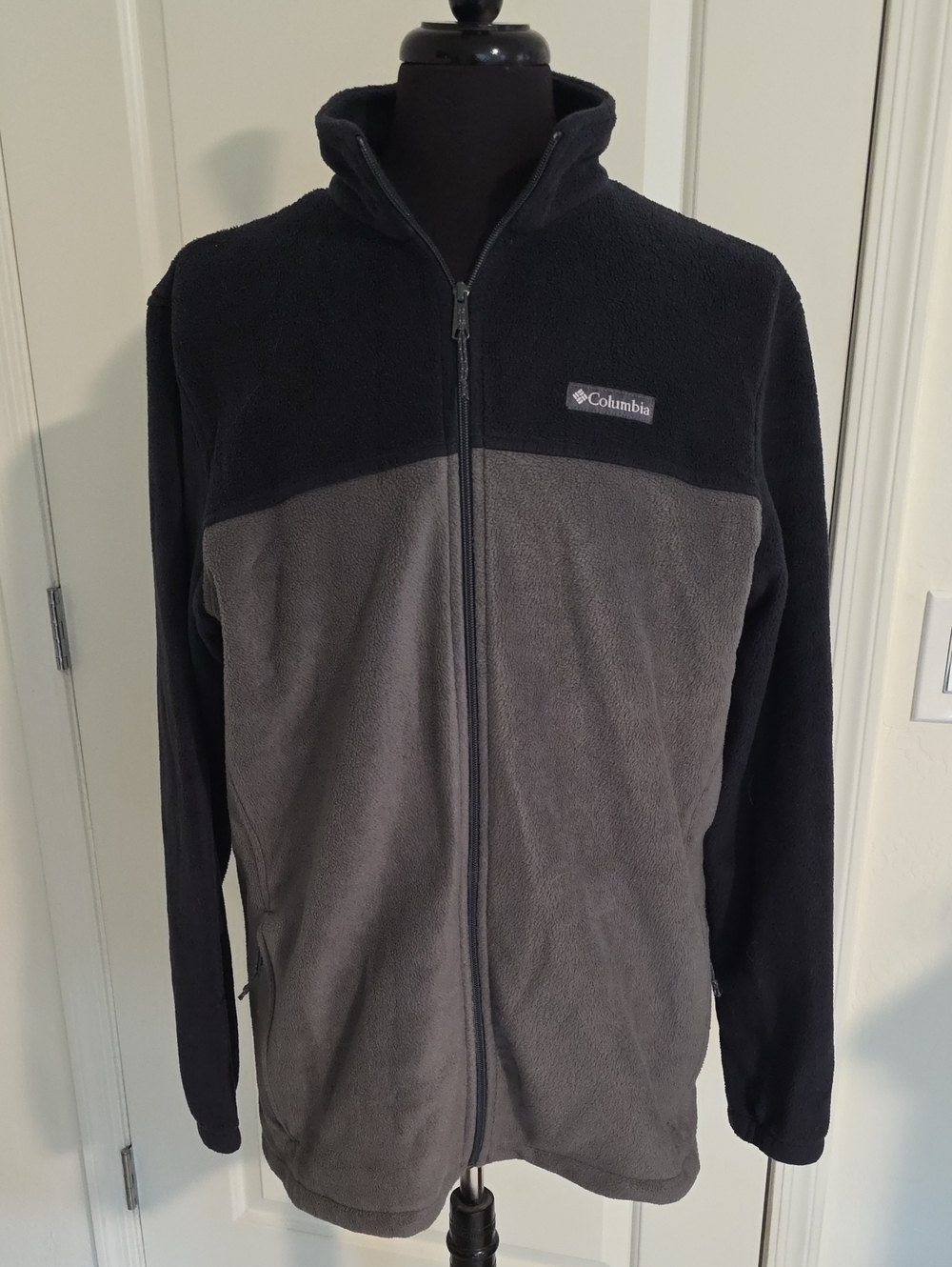 Columbia Men's Two-Tone Full-Zip Fleece Jacket - Black & Gray